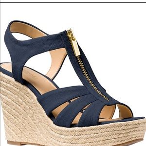 Michael Kors Berkley Blue wedge sandals 8.5 EUC